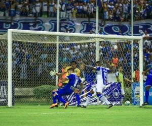 Tonet comemora "quebra de tabu" após classificação para mata-mata