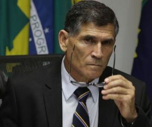 General Santos Cruz deixará ministério do governo Bolsonaro