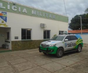 PM apreende menores com motocicleta roubada em Floriano
