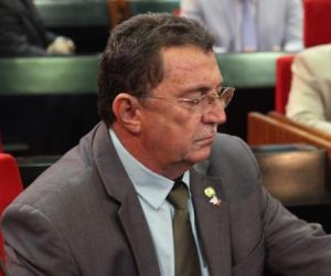 Deputados querem suspensão da subconcessão da Agespisa