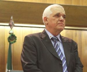 Presidente confirma viagem de deputados para conhecer projetos em Picos e Valença