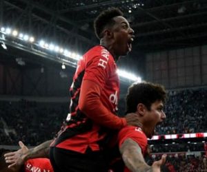 Athletico-PR vence Grêmio e vai à final da Copa do Brasil
