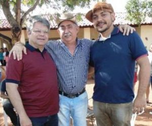 Deputado Gustavo Neiva participa da Festa do Vaqueiro
