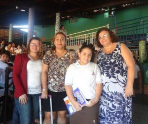 Escola Pequeno Príncipe homenageia as mães pelo seu dia