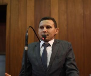 Sessão solene na Alepi homenageia deficiente físico