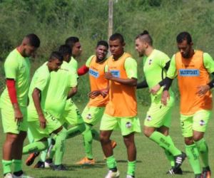 River-PI atende às cobranças de Hungaro e dá atenção máxima à bola parada