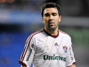 Com problemas musculares, Deco e Wagner não devem pegar o São Paulo