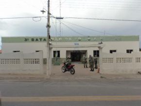 Polícia Militar apreende veículos durante operação policial em Floriano