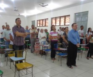 Diocese de Floriano realiza Encontro de Formação Permanente para Clero e paroquianos