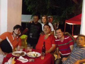 Confraternização em agradecimentos do PMDB