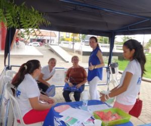 Acadêmicos realizam ação social no centro de Floriano
