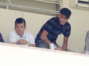 Com Neymar na torcida, Santos vence Goiás e conquista a Copinha