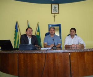 Reunião define plano de cargos e salários dos servidores públicos de Floriano