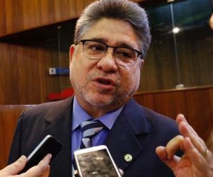 "Esperamos que essa eleição não termine em guerra", diz deputado