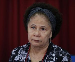 Regina Sousa é a única senadora piauiense que questionará Dilma