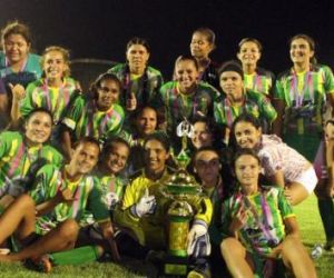 Saana conduz Abelhas na goleada sobre o Fla-PI na Copa Piauí