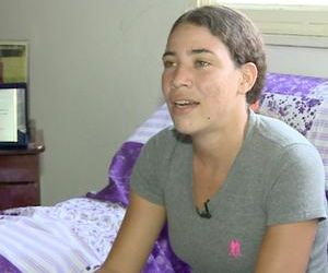 Dona do gol mais bonito do Brasileiro, zagueira fugia de casa para jogar bola