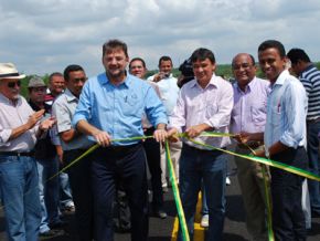 Governador inaugura trecho da  PI - 217 em São Francisco do Píauí