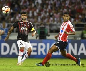 Atlético-PR recebe o Junior Barranquila por primeiro título internacional