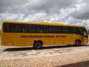 UFPI Campus Floriano adquire novo ônibus