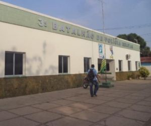 Farmácia é assaltada e tem equipamentos de segurança levados