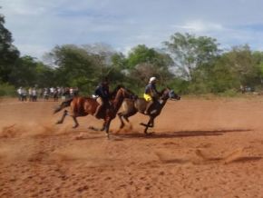 Festa do vaqueiro reúne um grande público no Povoado Amolar