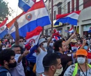Após onda de protestos, governo paraguaio troca ministros