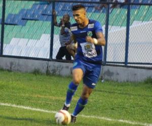 "Sei que a fase é ruim. E vai passar", frisa Manoel após revés e seca de gols