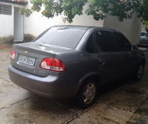 Carro roubado de PM pode ter sido usado em arrastão em Monsenhor Gil