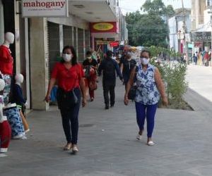 Após Maranhão liberar obrigatoriedade da máscara, governo do Piauí mantém uso de EPI: "medida import