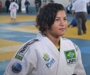Em adaptação, Sarah Menezes é convocada para último ensaio antes do Mundial