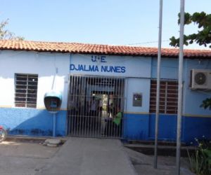 Alunos realizam projeto Política e Cidadania na Unidade Escolar Djalma Nunes