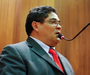 Deputado cobra explicações sobre aumento nas prestações de moradias