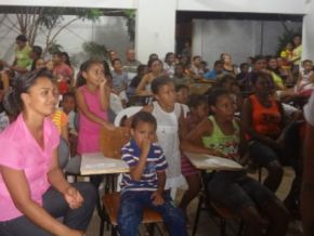 Programa "É Hora de Viver" promove trabalho social no bairro Riacho Fundo