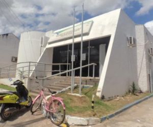 Mulher é vítima de assalto no centro de Floriano