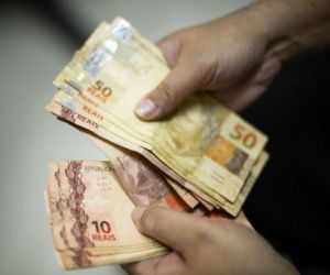 Liberação de saques de Pis e Pasep deve injetar mais de R$ 20 bilhões na economia