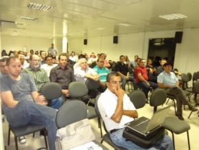 Empresários discutem implantação de Porto Seco em Floriano