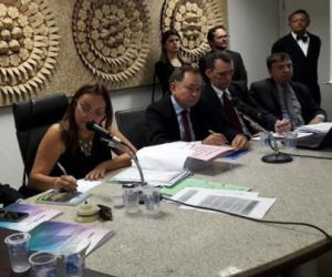 Deputados irão ouvir secretário sobre orçamento no grande expediente
