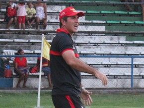 'Não sei se fico', lamenta técnico Paulo Moroni após título da Copa PI