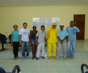 Comissão organizadora do Projeto Amarelinho realiza última reunião do ano e traça metas para 2016