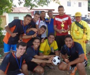 Manhã esportiva marca encerramento de Campeonato de Futebol Amador