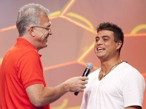Com 54%, Dhomini é eliminado na segunda semana do BBB13