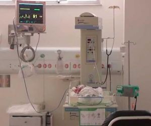 Mulher após resgatar bebê: "formigas já estavam subindo"