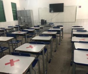 Quatro escolas da rede municipal de ensino de Teresina suspendem aulas presenciais após casos de Cov