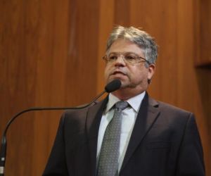 Governo transfere para oposição as suas responsabilidades, reclama Gustavo Neiva