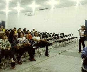 Seduc realiza reunião com gestores de escolas e conselheiros escolares
