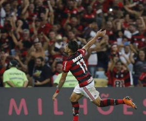 Fla se movimenta para segurar Vinicius e só venderá Paquetá pela multa