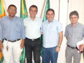Prefeito Gilberto Júnior pede urgência na recuperação de estradas rurais de Floriano