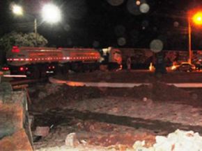Buraco em frente ao posto Trevo causa transtorno no transito de Floriano