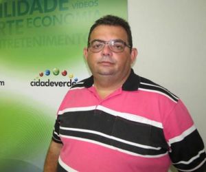 Advogado: prisão de professor suspeito da morte de travesti é "pirotecnia policial"
